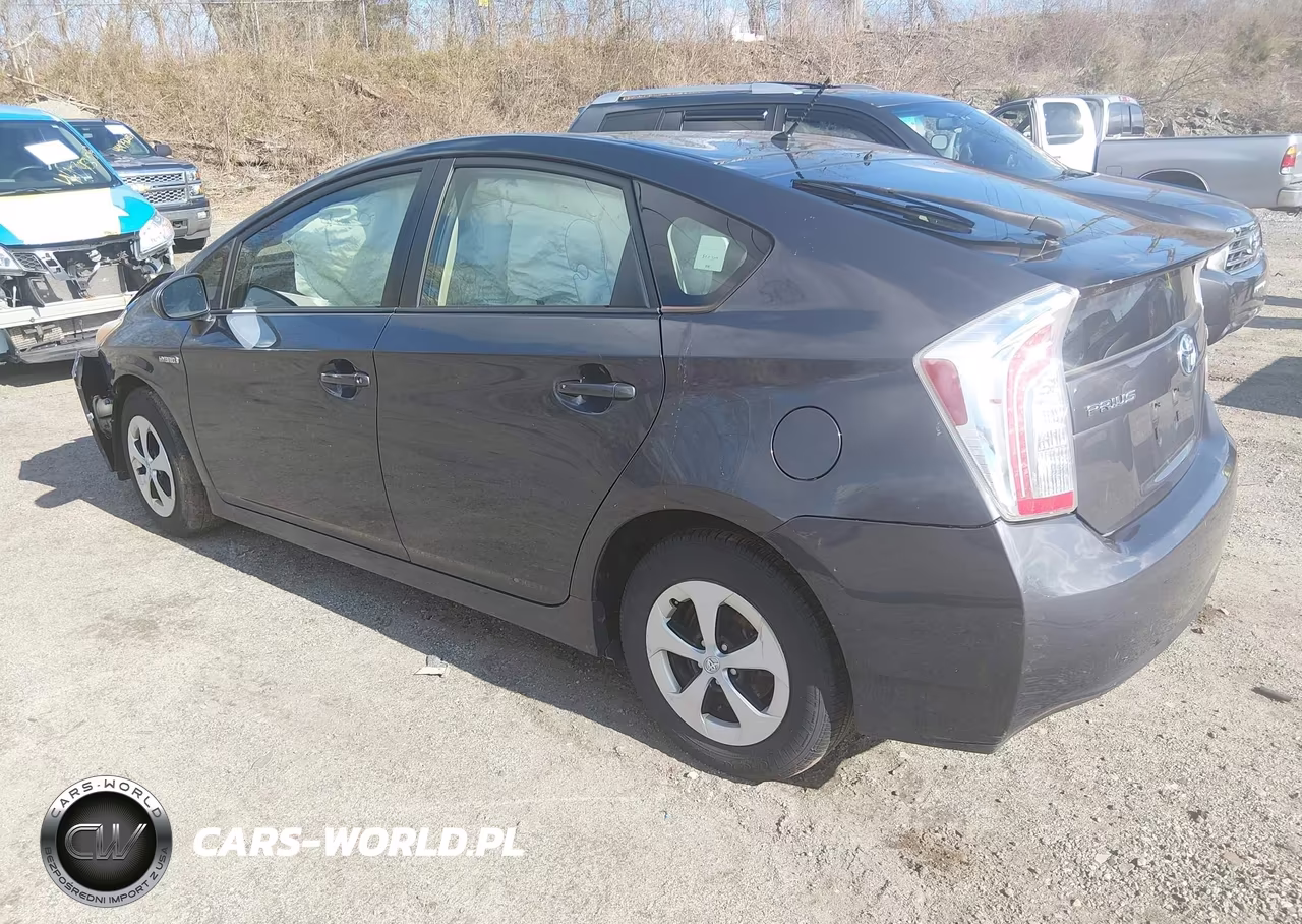 2013 Toyota Prius Two VIN:JTDKN3DU9D5607290 - 3