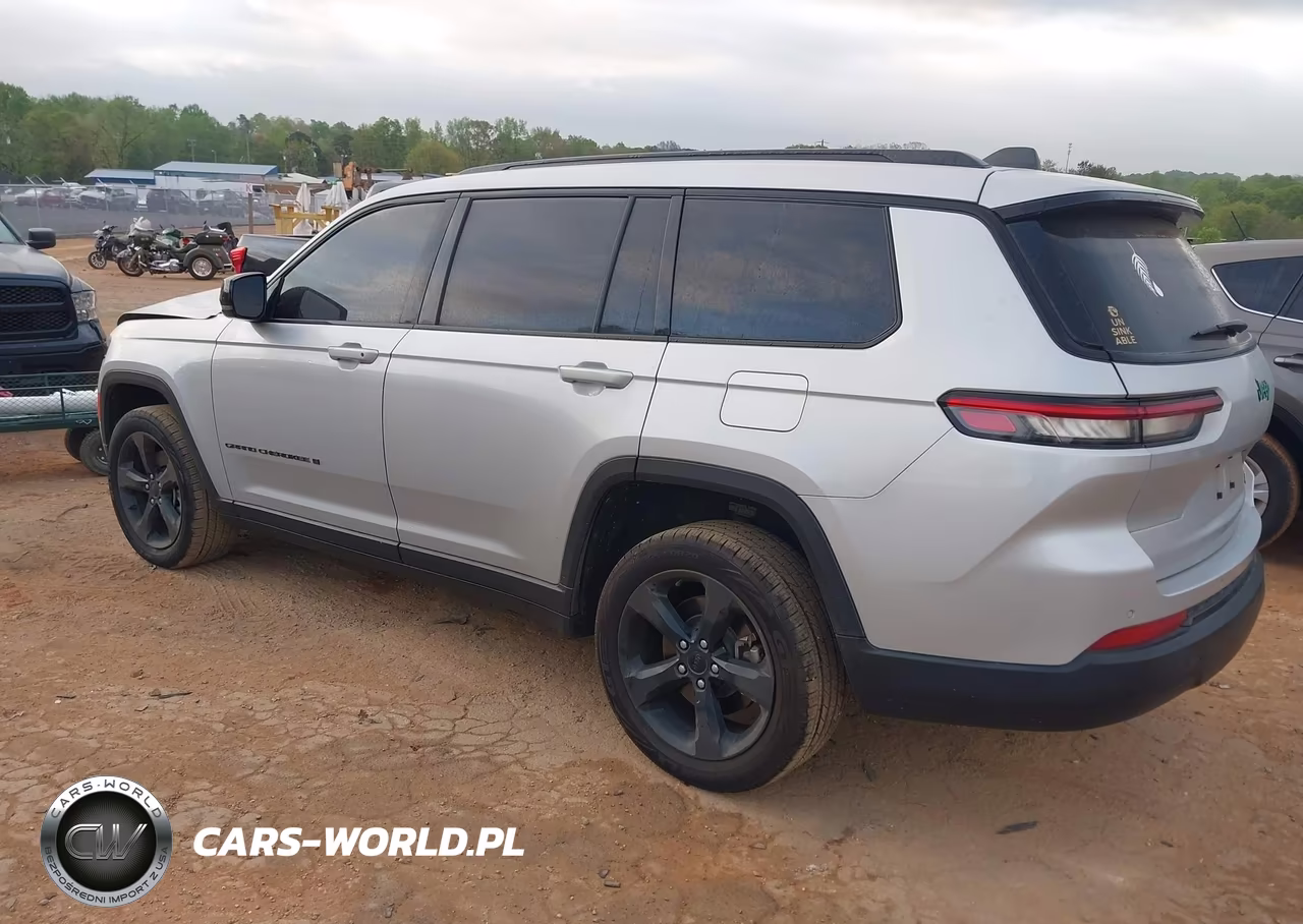 2023 Jeep Grand Cherokee L Altitude 4X2 VIN:1C4RJJAG9P8880021 - 3