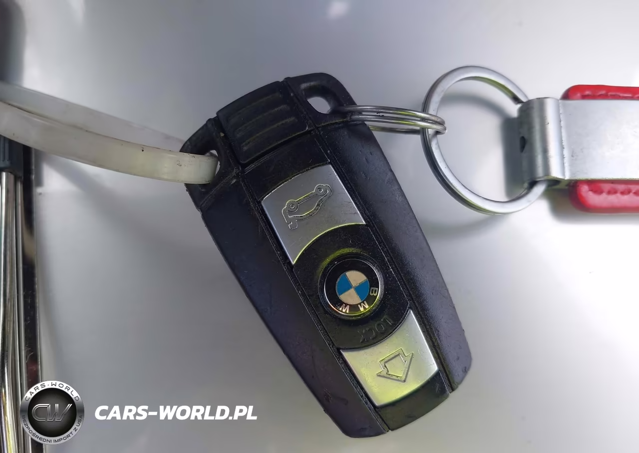 2011 BMW 335Is VIN:WBAKG1C56BE618380 - 11