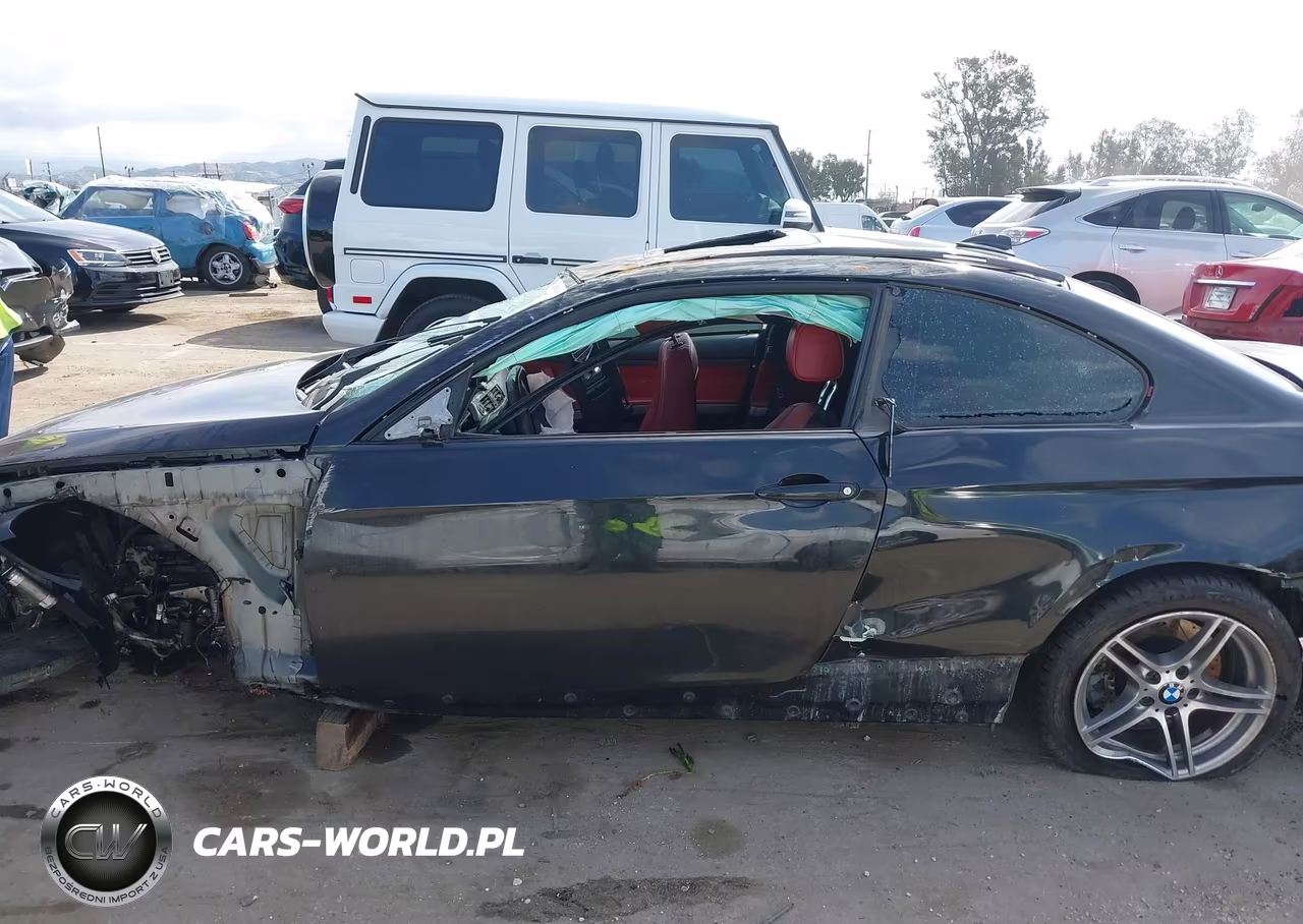 2011 BMW 335Is VIN:WBAKG1C56BE618380 - 15