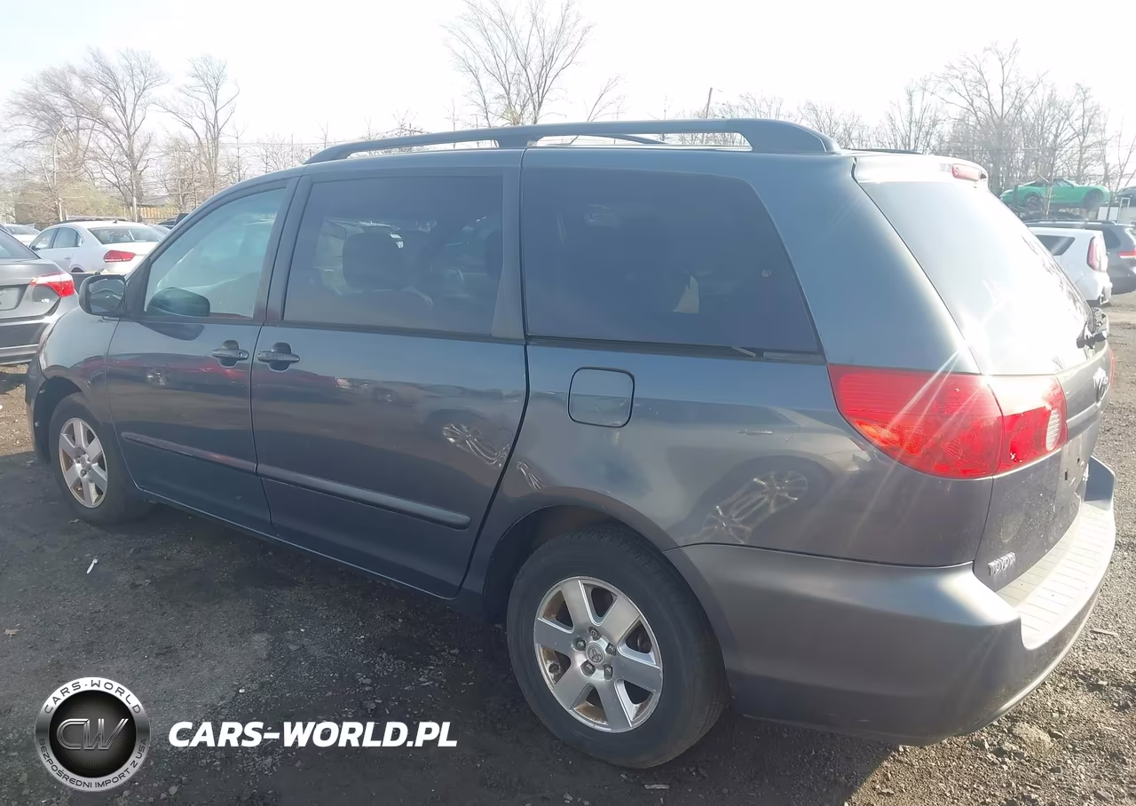2009 Toyota Sienna Le VIN:5TDZK23C69S233913 - 15