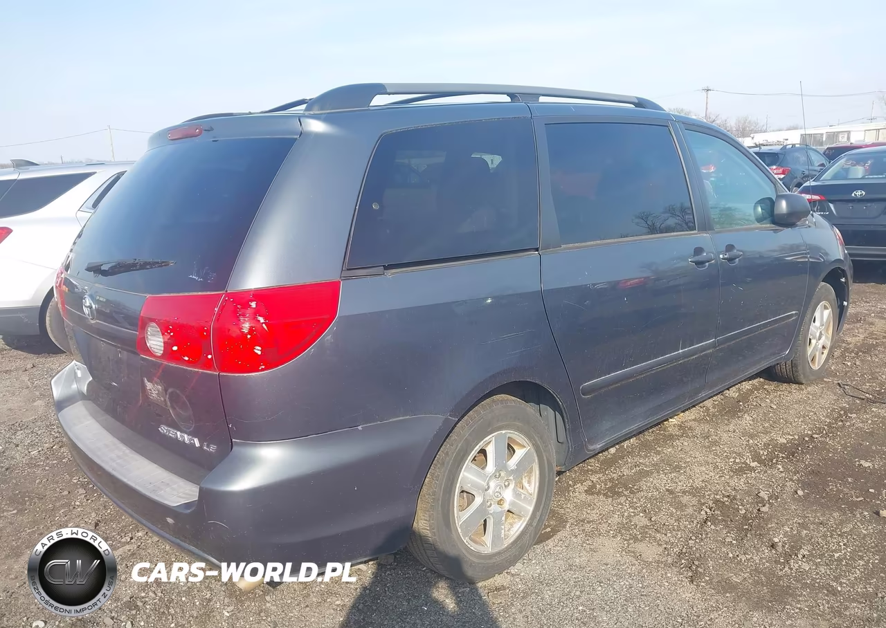 2009 Toyota Sienna Le VIN:5TDZK23C69S233913 - 4