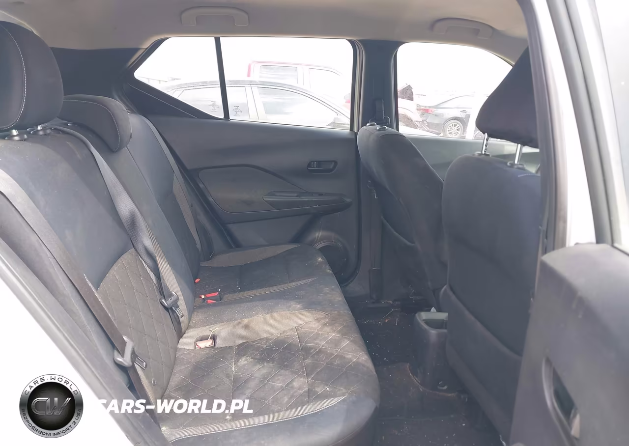 2018 Nissan Kicks S VIN:3N1CP5CU9JL531337 - 8