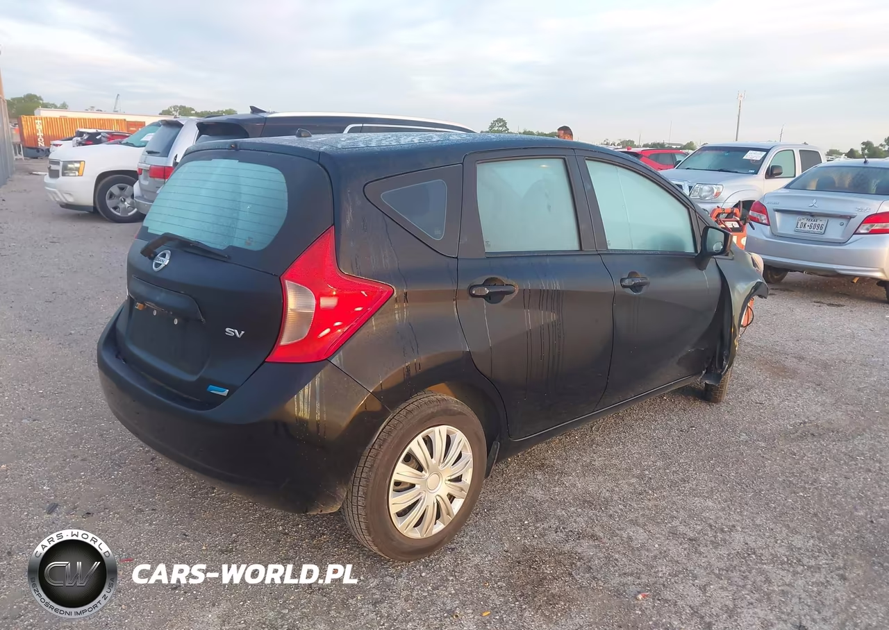 2015 Nissan Versa Note S (Sr)-S Plus-Sl-Sr-Sv VIN:3N1CE2CP4FL364083 - 4