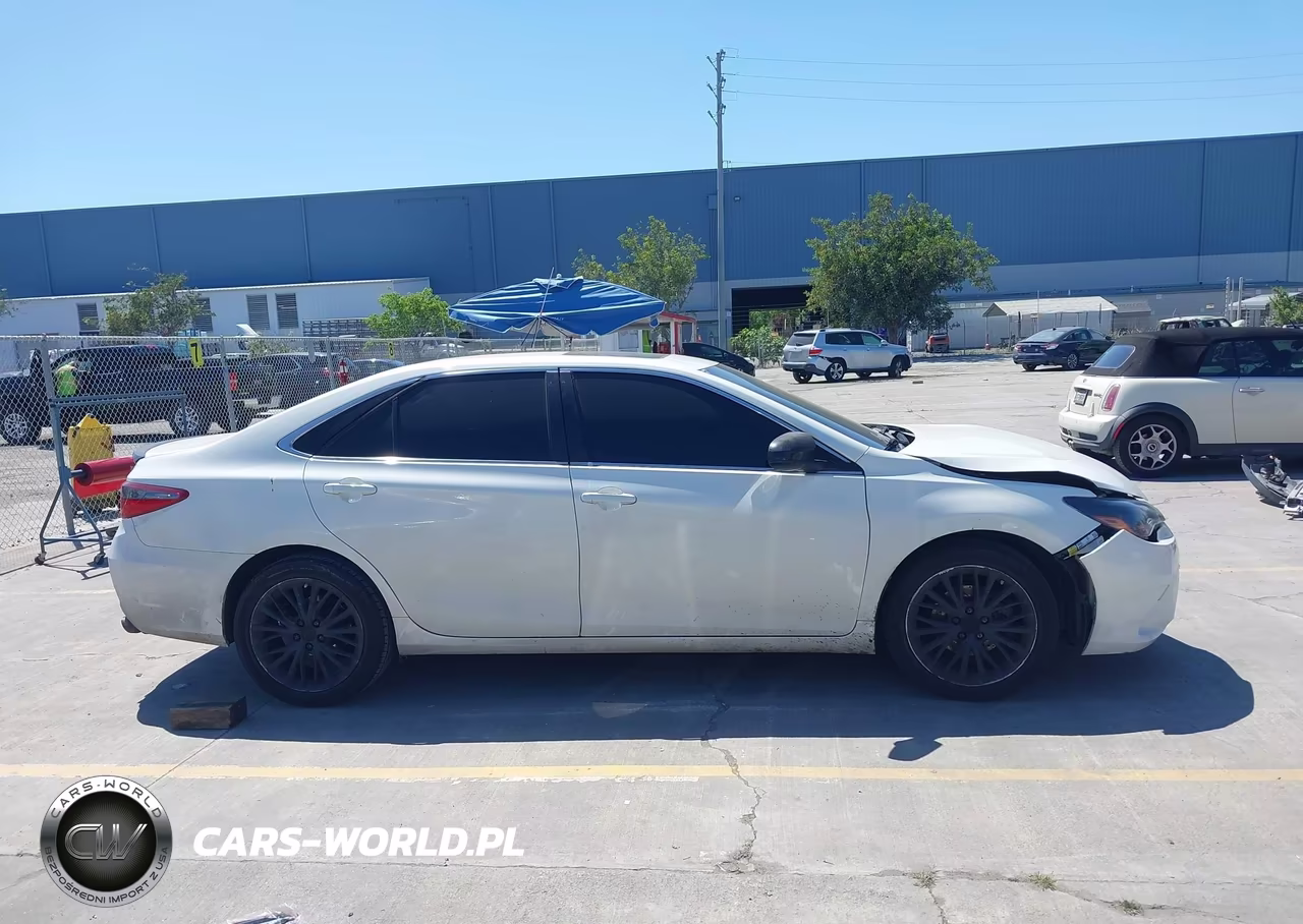 2016 Toyota Camry Se VIN:4T1BF1FK5GU247325 - 14