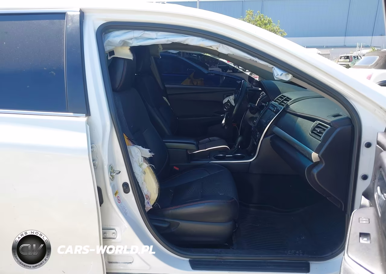 2016 Toyota Camry Se VIN:4T1BF1FK5GU247325 - 5
