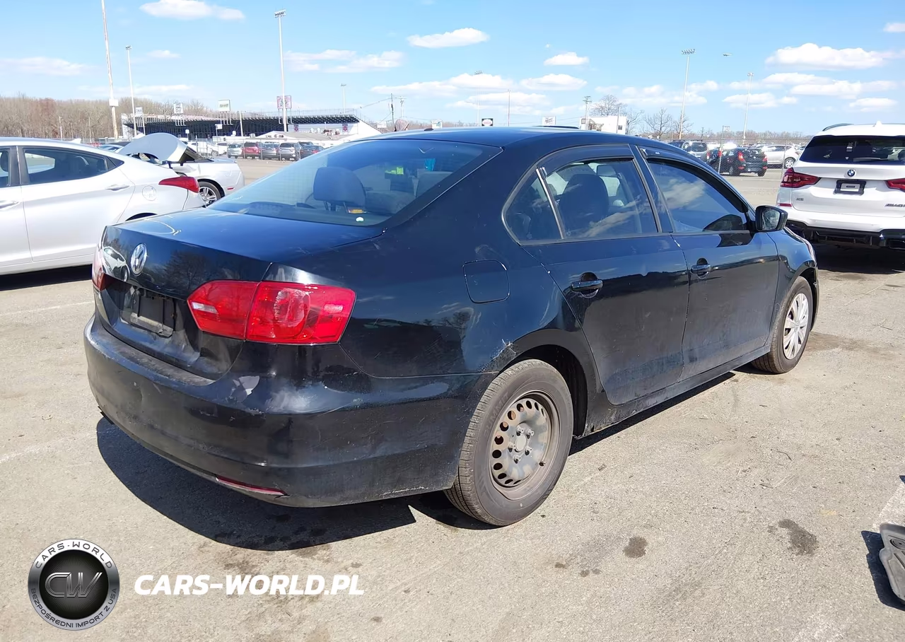 2012 Volkswagen Jetta 2.0L S VIN:3VW2K7AJ5CM320979 - 4