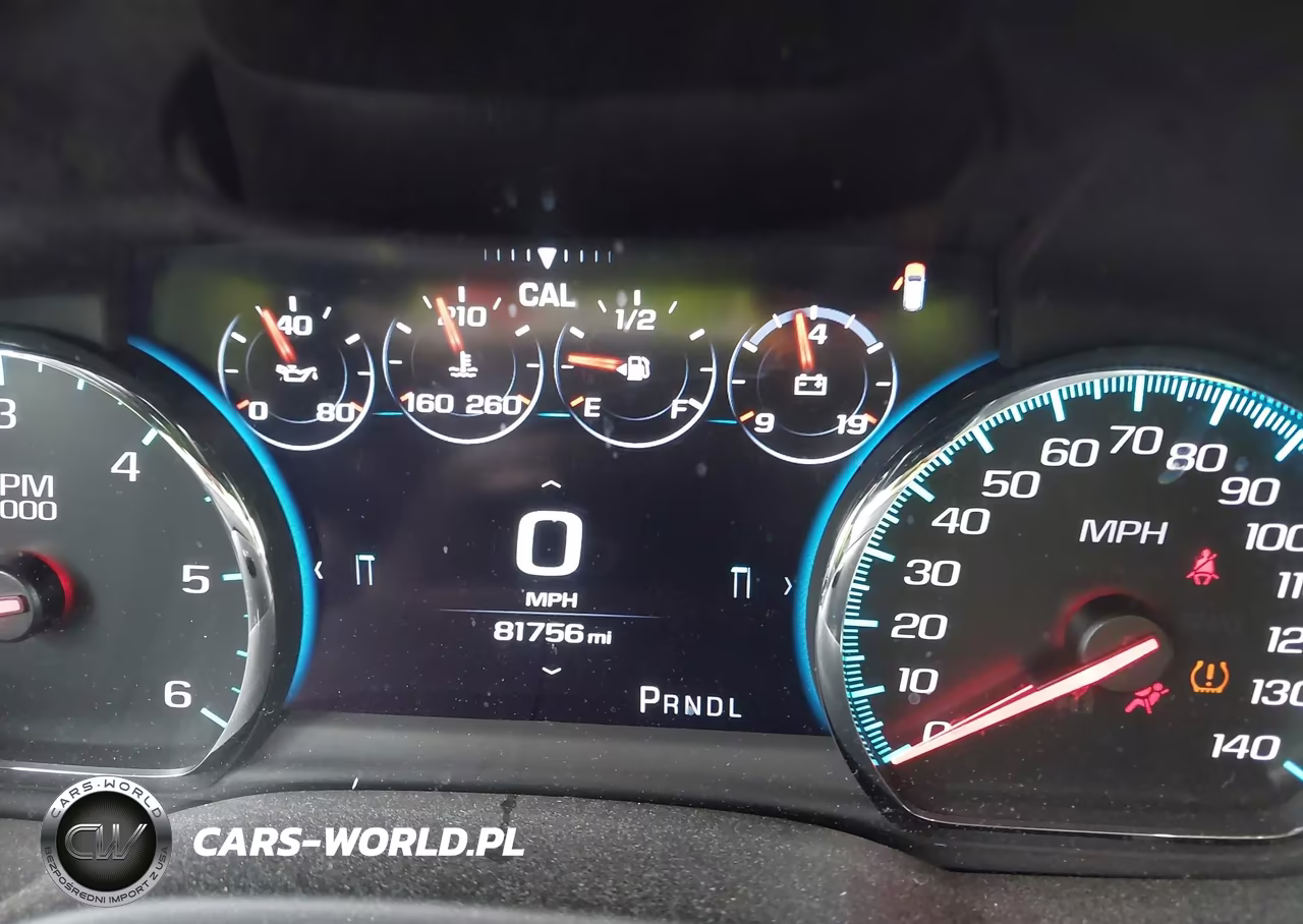 2018 Chevrolet Tahoe Premier VIN:1GNSCCKC8JR296141 - 15