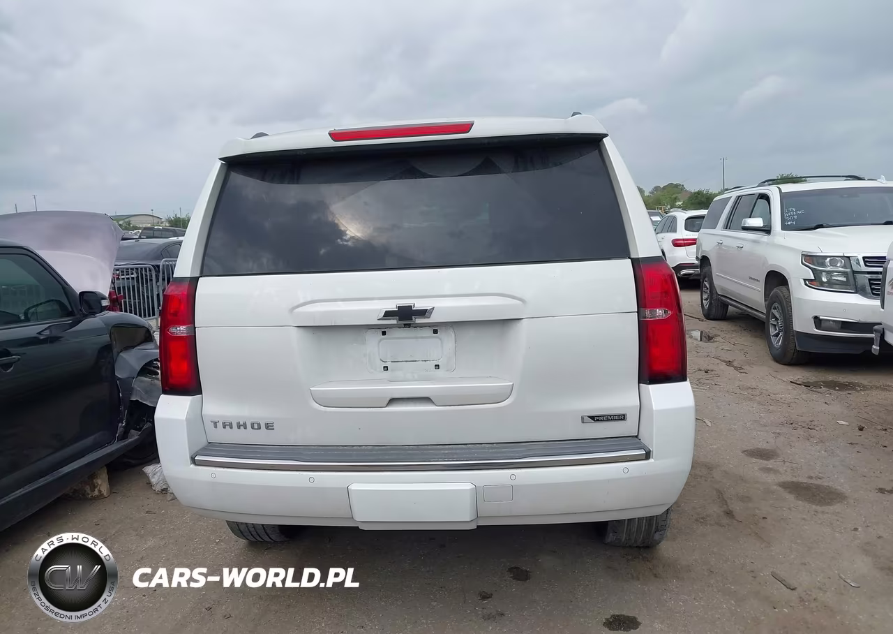 2018 Chevrolet Tahoe Premier VIN:1GNSCCKC8JR296141 - 16