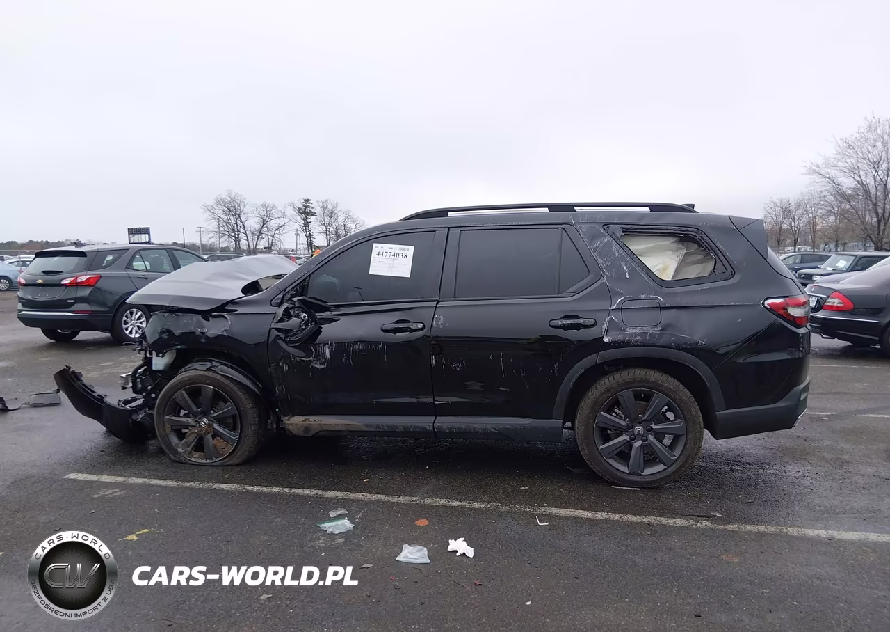 2025 Honda Pilot Sport VIN:5FNYG1H38SB097486 - 13