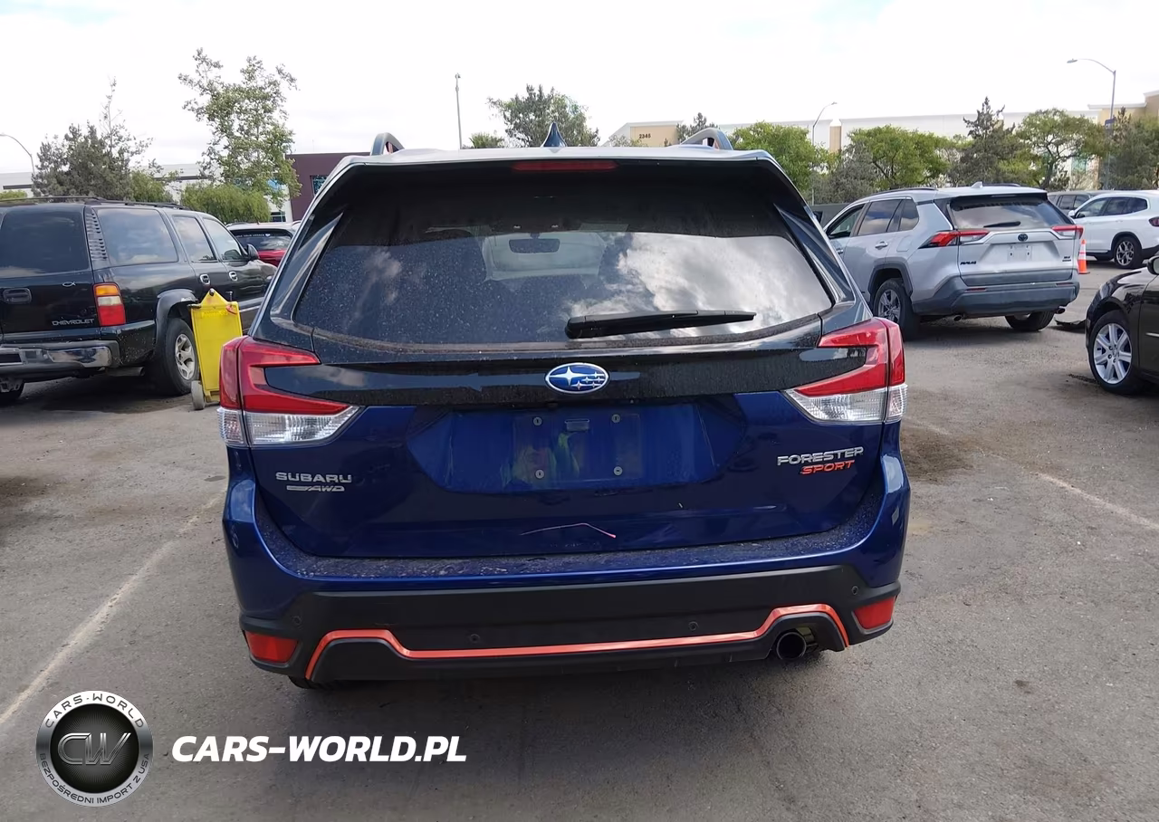 2024 Subaru Forester Sport VIN:JF2SKAGC7RH460880 - 17