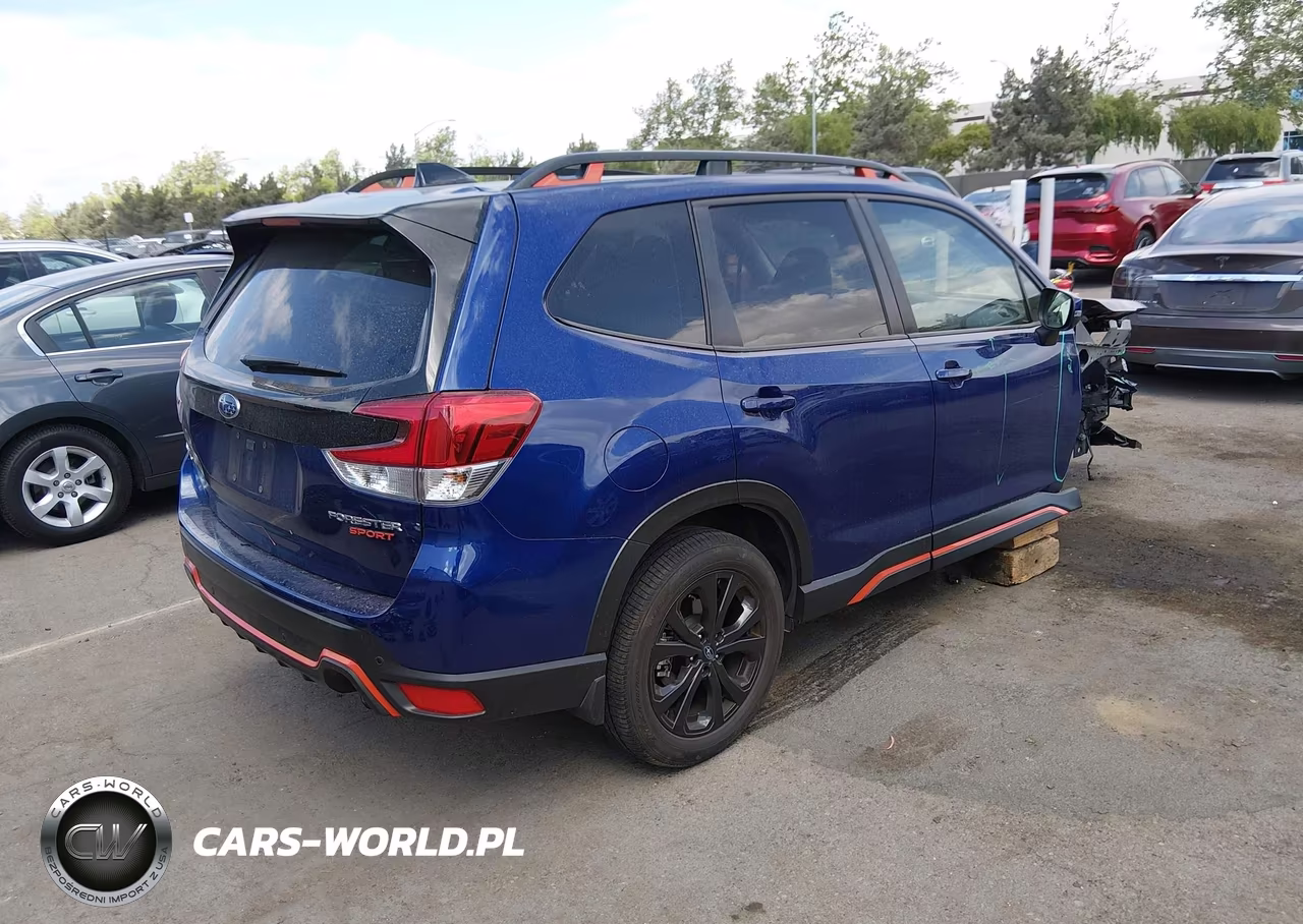 2024 Subaru Forester Sport VIN:JF2SKAGC7RH460880 - 4