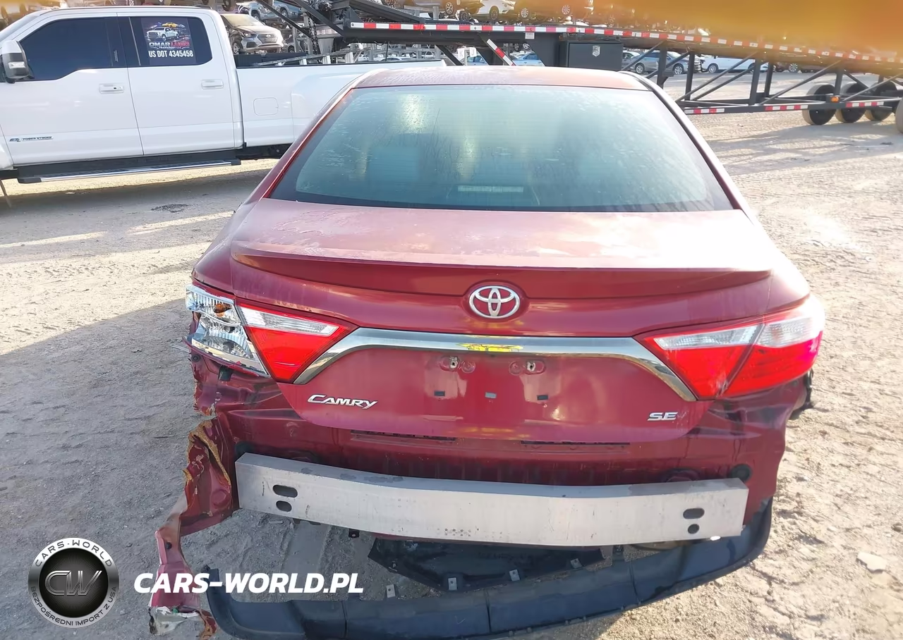 2015 Toyota Camry Se VIN:4T1BF1FK5FU887694 - 17