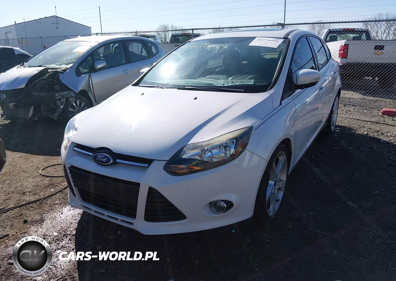 2013 Ford Focus Titanium VIN:1FADP3N21DL245201 - 2