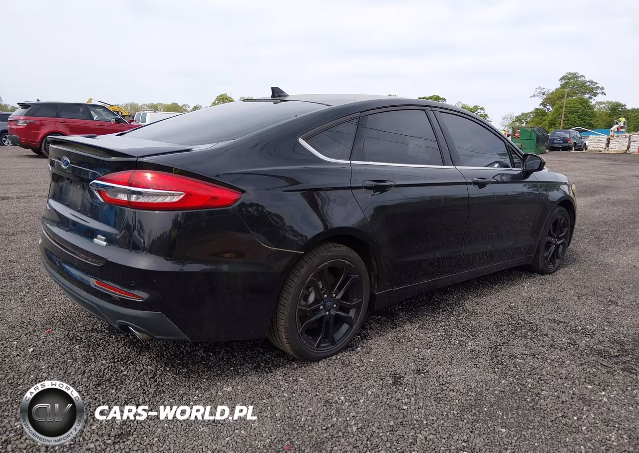 2019 Ford Fusion Se VIN:3FA6P0HD4KR228833 - 4