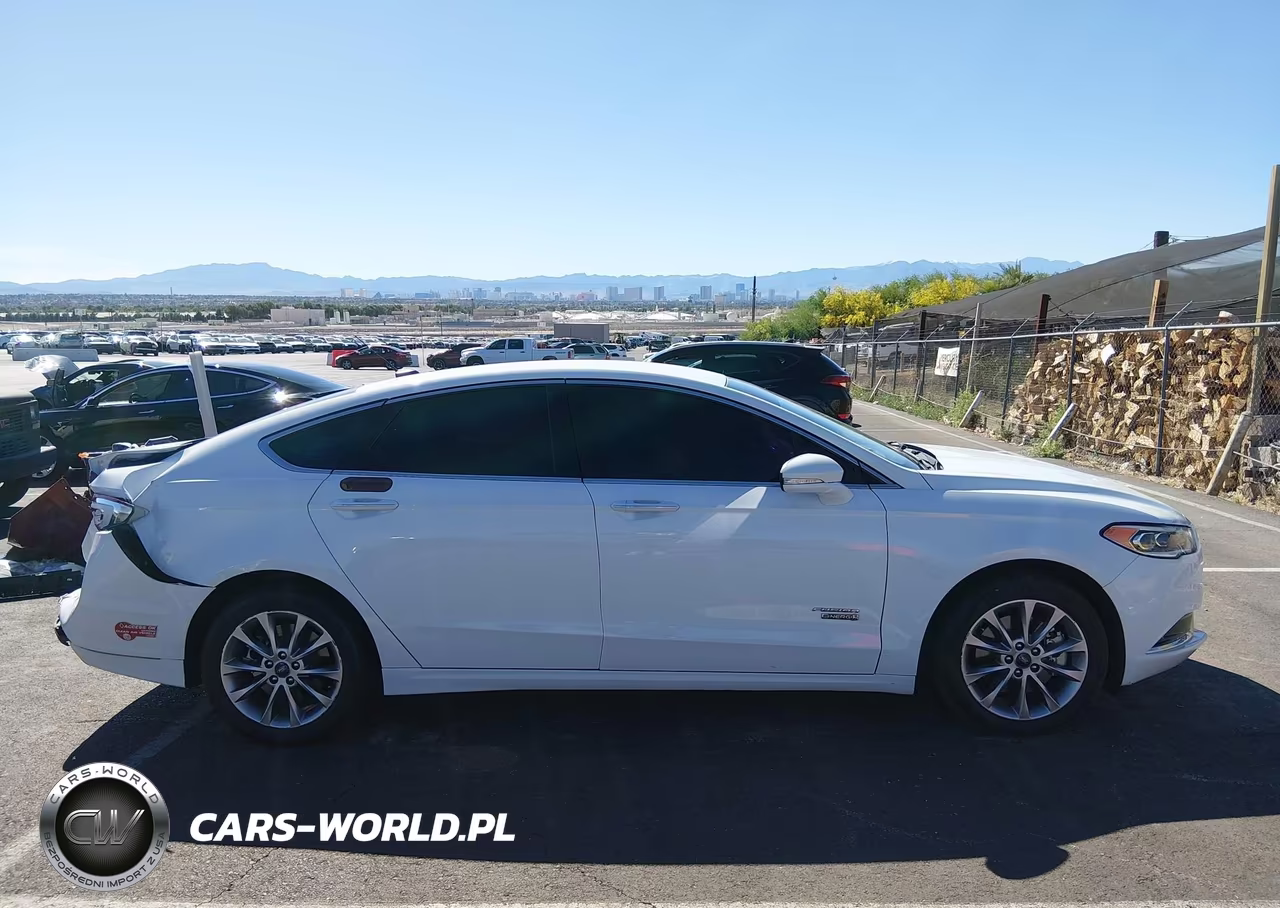 2018 Ford Fusion Energi Se Luxury VIN:3FA6P0PU7JR123476 - 13