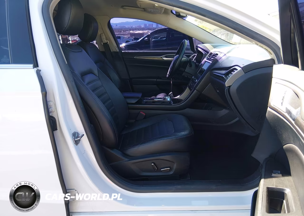 2018 Ford Fusion Energi Se Luxury VIN:3FA6P0PU7JR123476 - 5