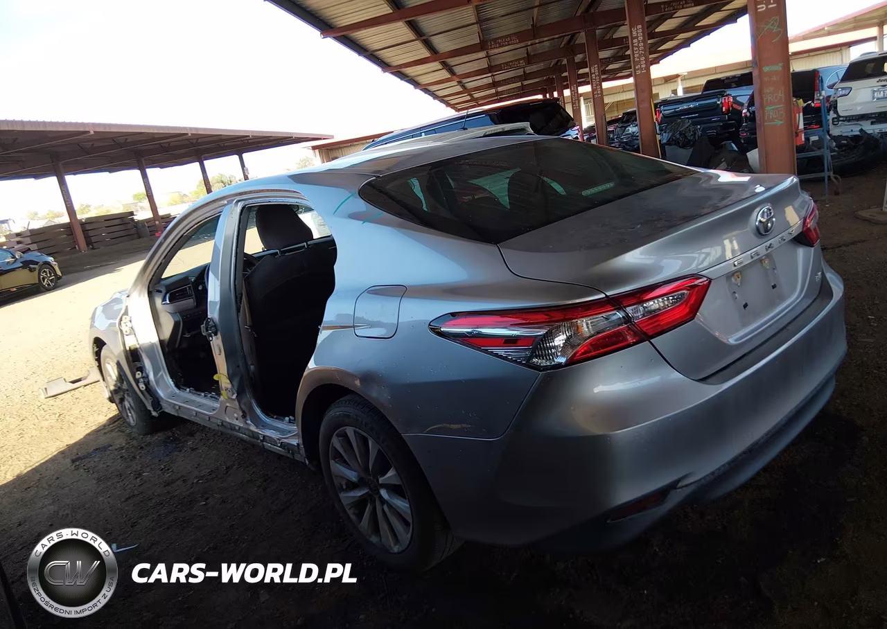 2018 Toyota Camry Le VIN:4T1B11HK9JU678687 - 6
