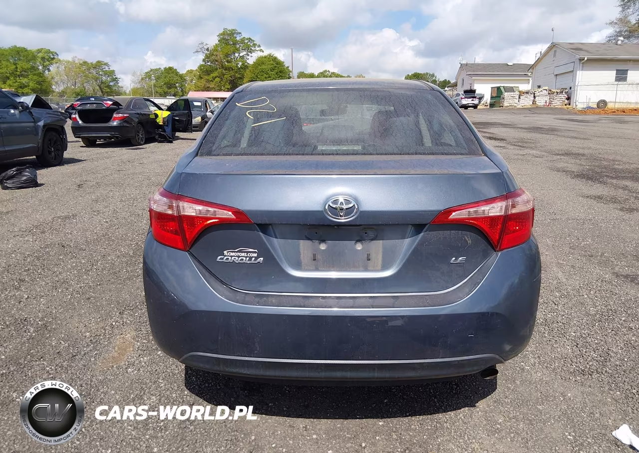 2019 Toyota Corolla Le VIN:5YFBURHE8KP947359 - 17