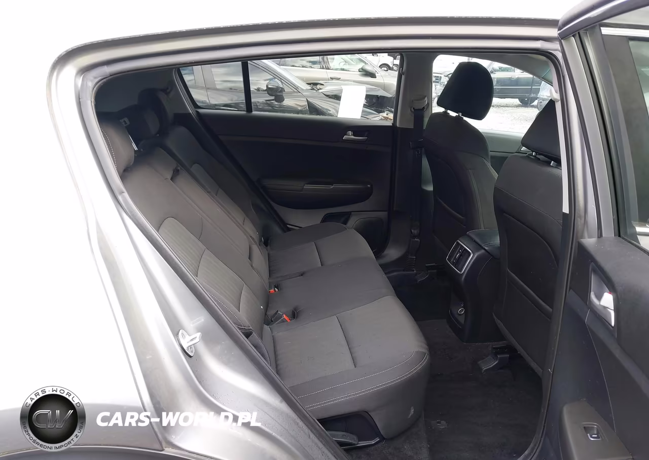 2019 Kia Sportage Lx VIN:KNDPMCACXK7592398 - 18