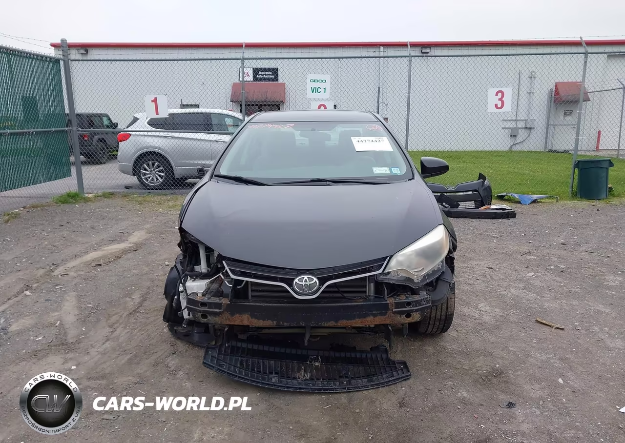 2015 Toyota Corolla Le VIN:2T1BURHE6FC315255 - 13