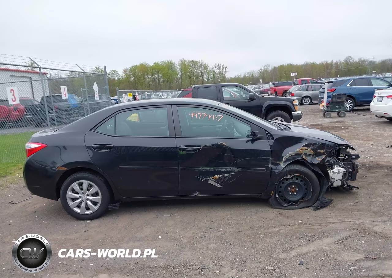 2015 Toyota Corolla Le VIN:2T1BURHE6FC315255 - 14