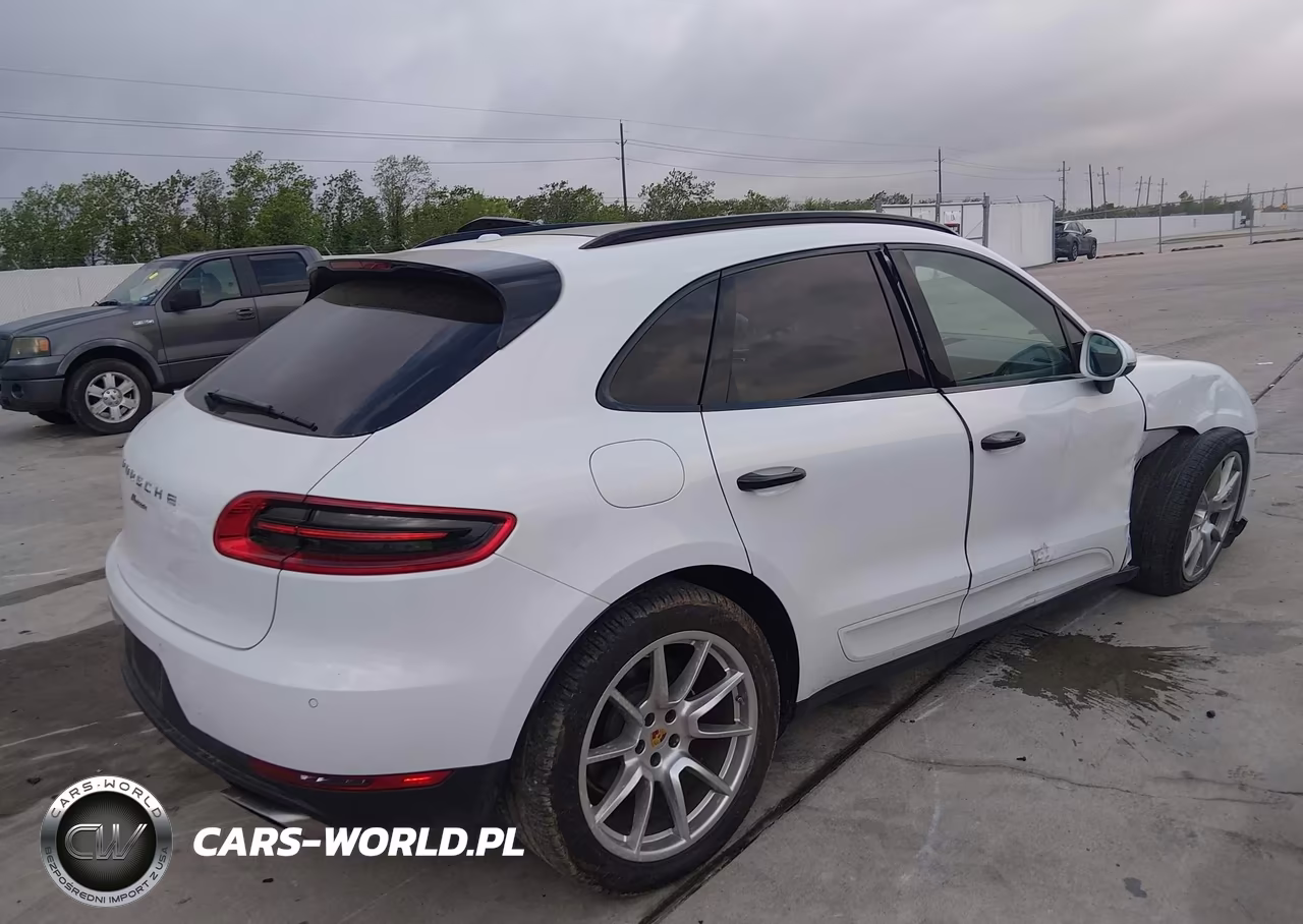 2018 Porsche Macan VIN:WP1AA2A51JLB02574 - 4