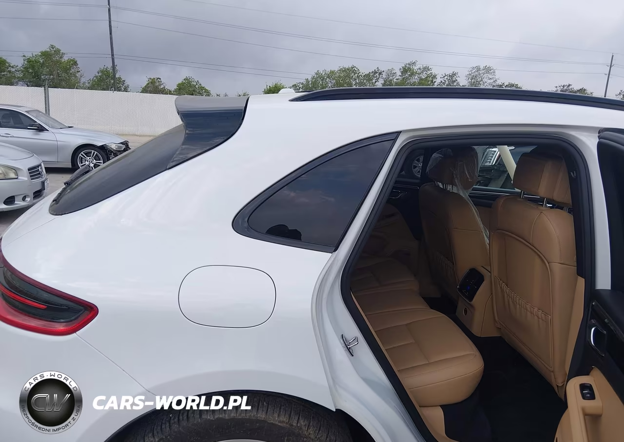 2018 Porsche Macan VIN:WP1AA2A51JLB02574 - 8