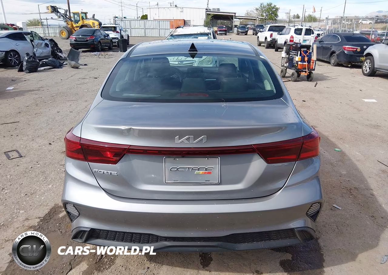 2024 Kia Forte Lxs VIN:3KPF24AD9RE736291 - 16