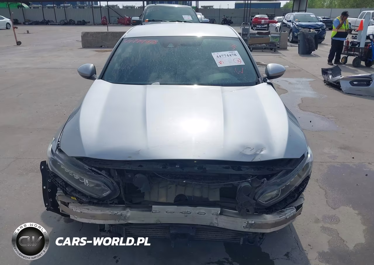 2018 Honda Accord Sport VIN:1HGCV1F30JA071444 - 13