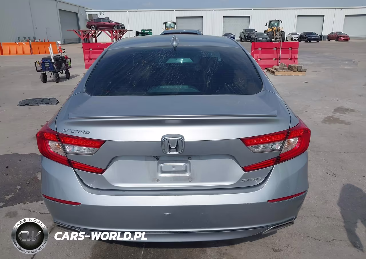 2018 Honda Accord Sport VIN:1HGCV1F30JA071444 - 17