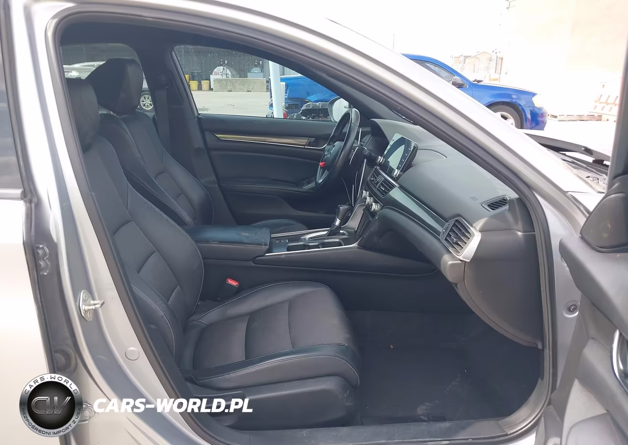 2018 Honda Accord Sport VIN:1HGCV1F30JA071444 - 5