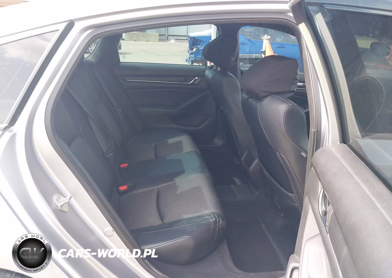 2018 Honda Accord Sport VIN:1HGCV1F30JA071444 - 8