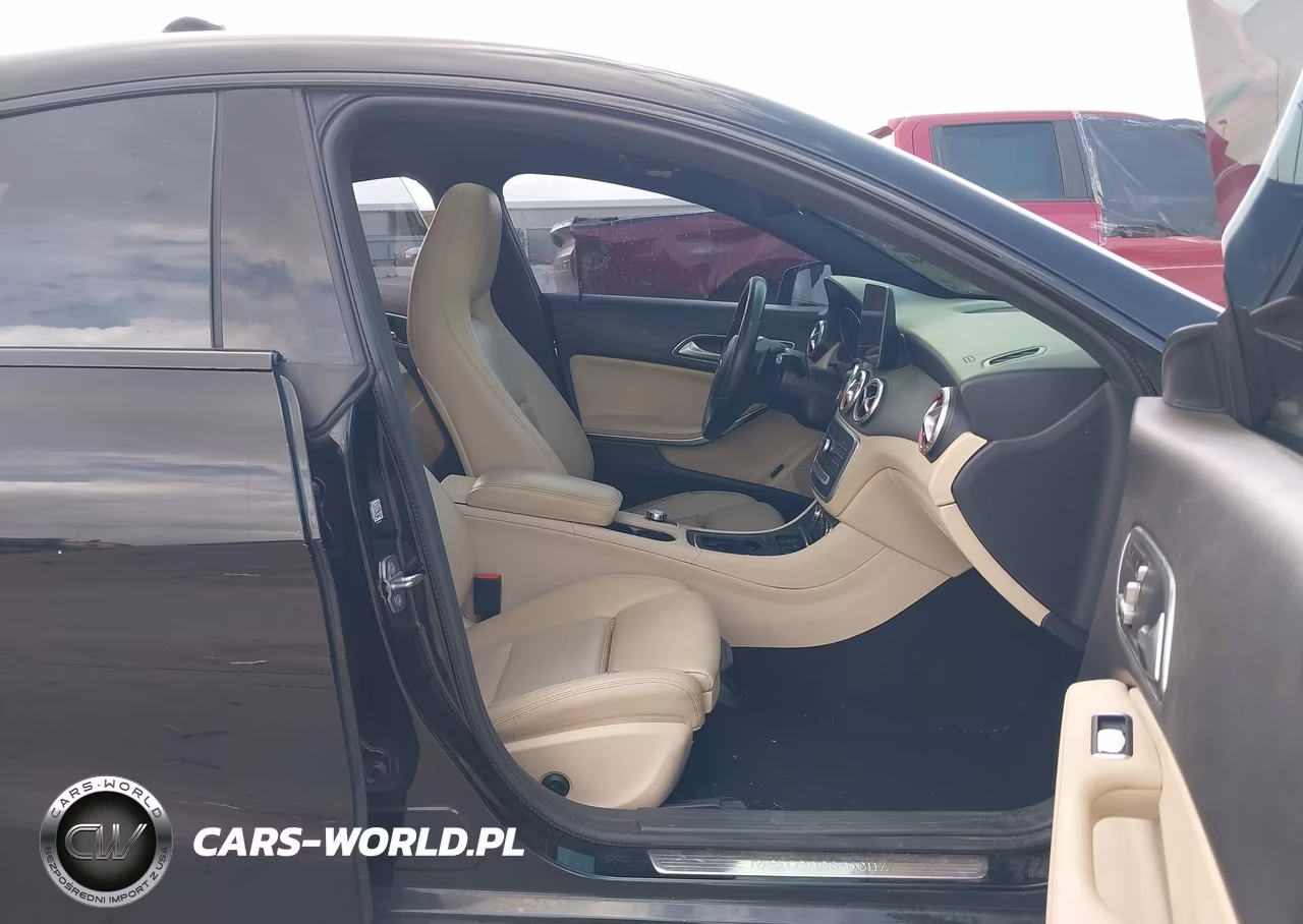 2018 Mercedes-Benz Cla 250 VIN:WDDSJ4EB5JN634597 - 5