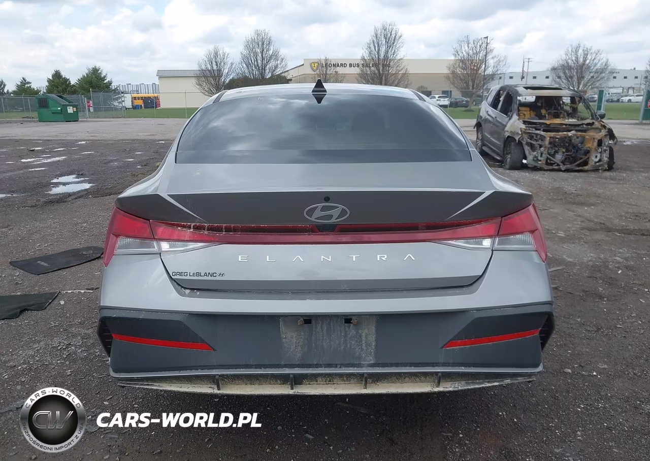 2024 Hyundai Elantra Sel VIN:KMHLM4DG4RU755251 - 16
