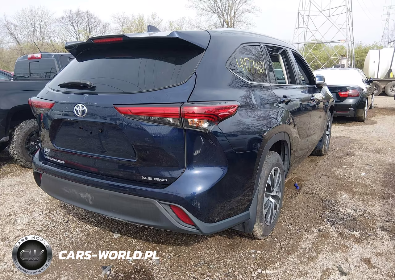 2021 Toyota Highlander Xle VIN:5TDGZRBH8MS076063 - 4