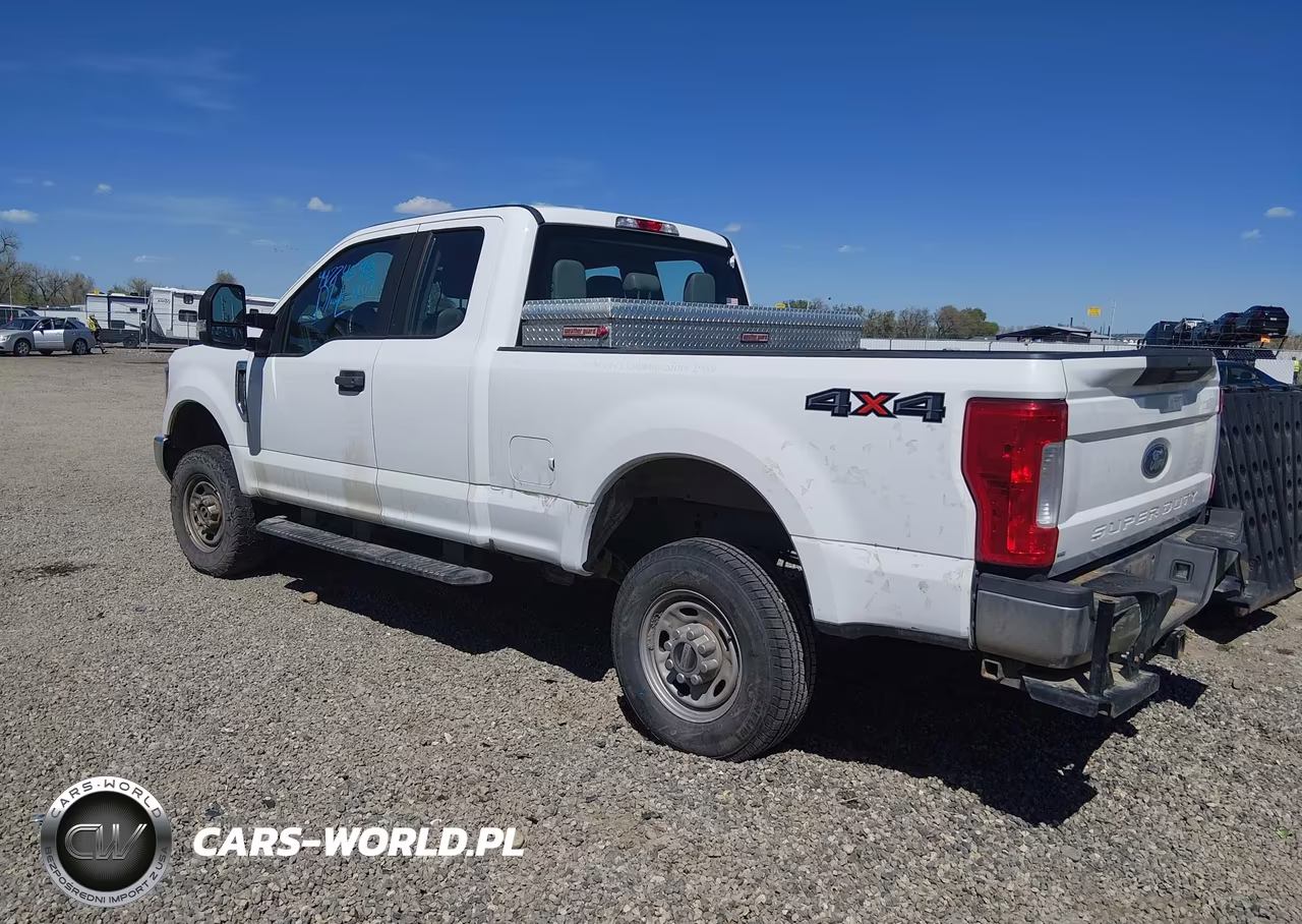 2018 Ford F-250 Xl VIN:1FT7X2B66JEC51696 - 3