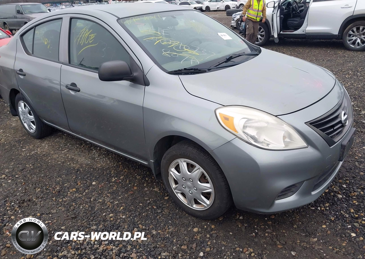 2012 Nissan Versa 1.6 S