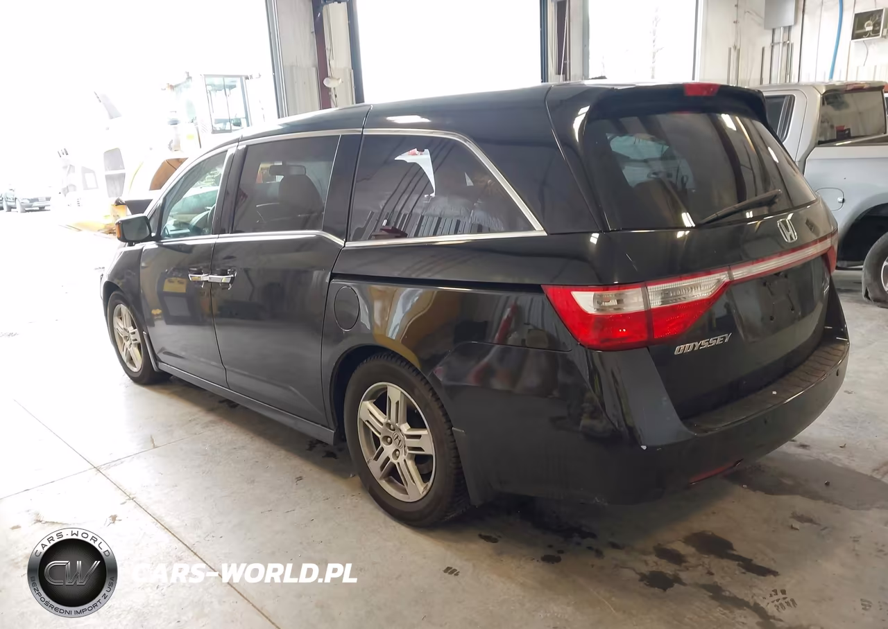 2012 Honda Odyssey Touring-Touring Elite VIN:5FNRL5H96CB018846 - 3