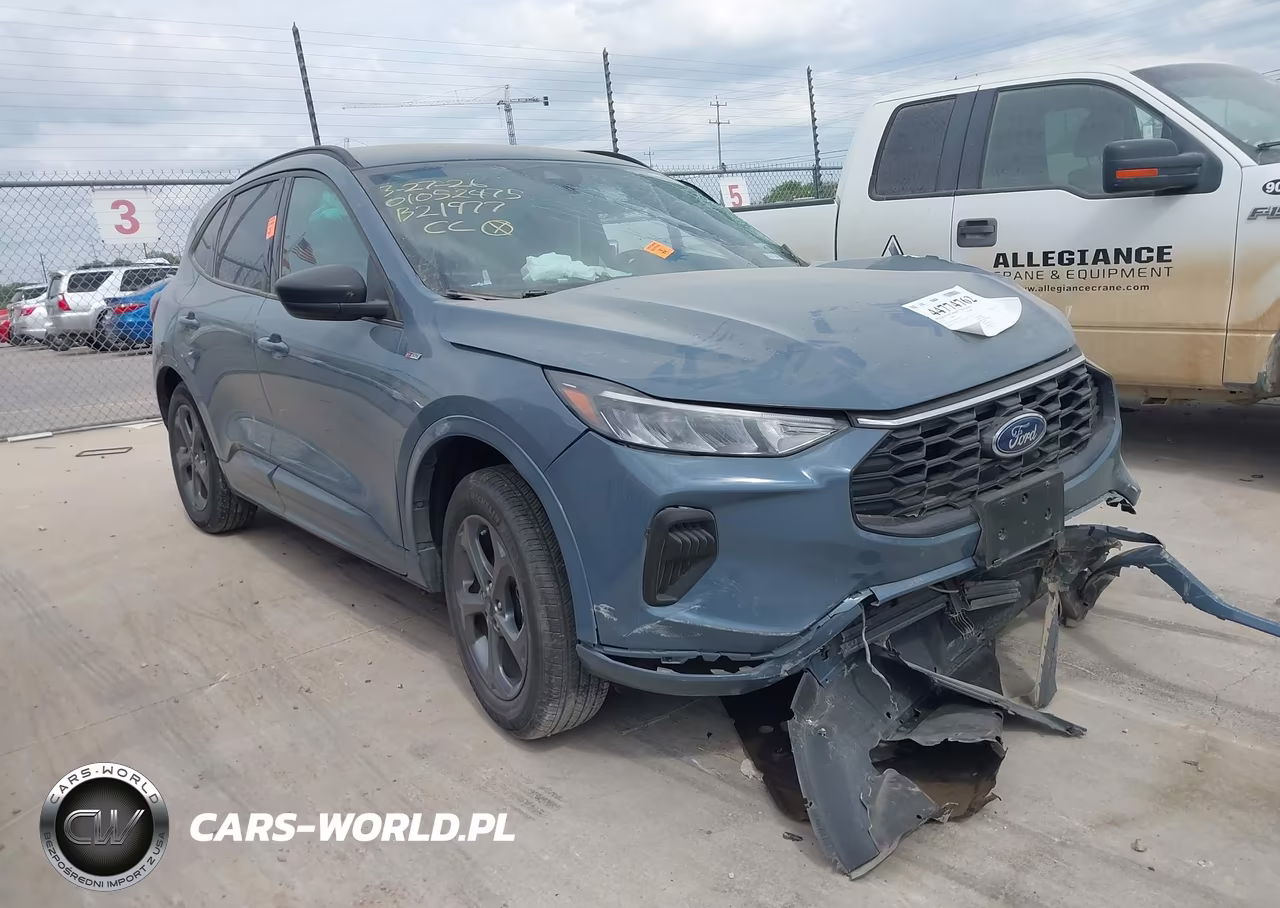 2023 Ford Escape St-Line