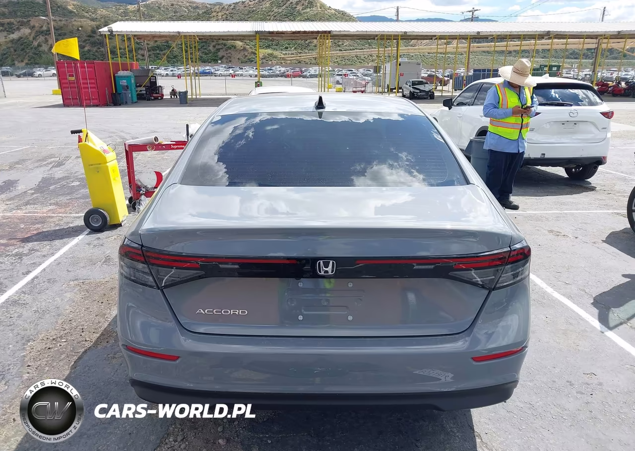 2025 Honda Accord Se VIN:1HGCY1F49SA034376 - 17