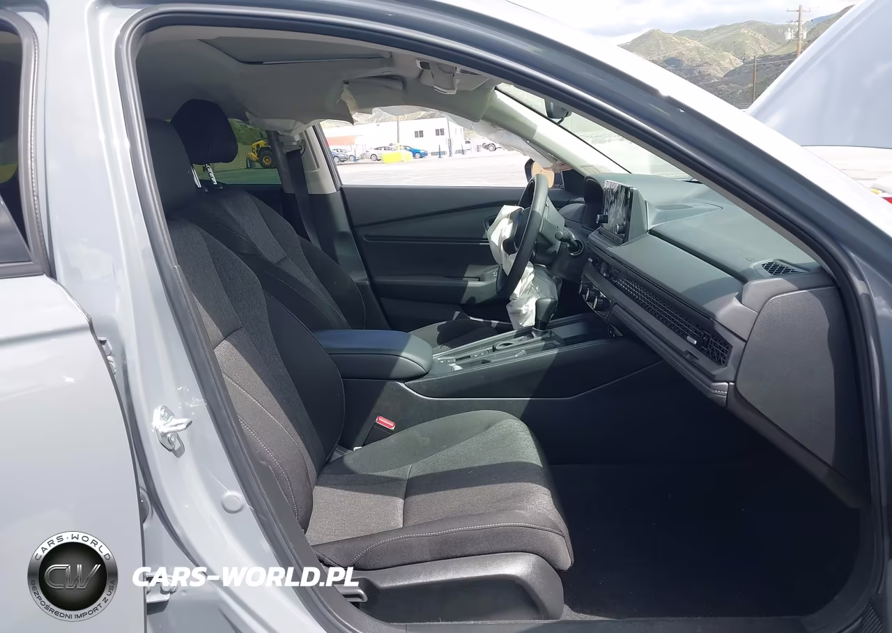 2025 Honda Accord Se VIN:1HGCY1F49SA034376 - 5