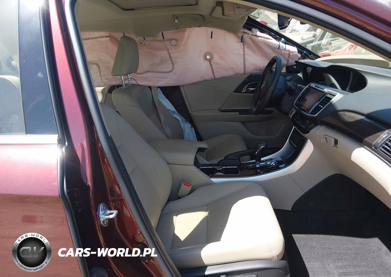 2017 Honda Accord Hybrid Touring VIN:JHMCR6F73HC026160 - 5