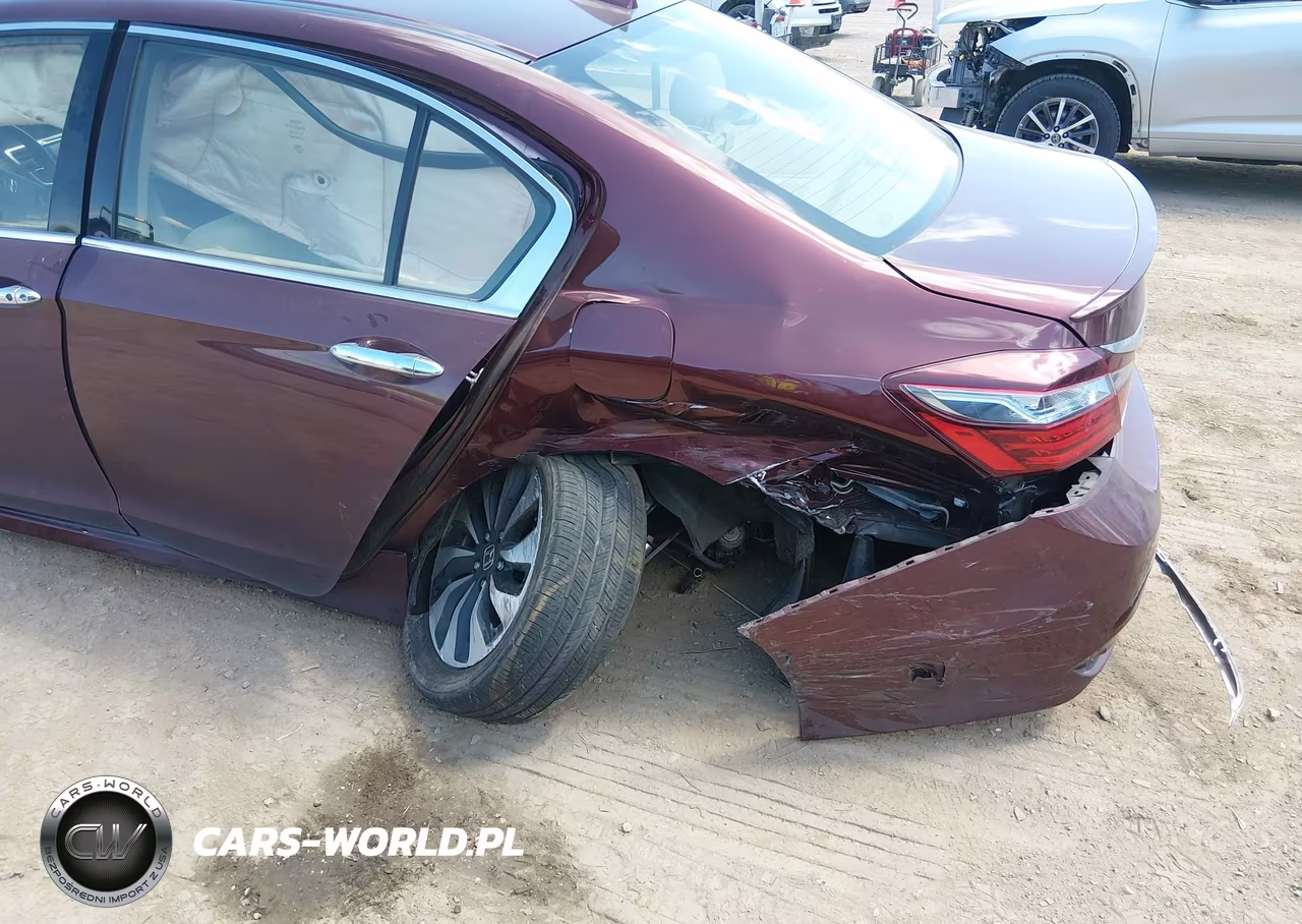 2017 Honda Accord Hybrid Touring VIN:JHMCR6F73HC026160 - 6