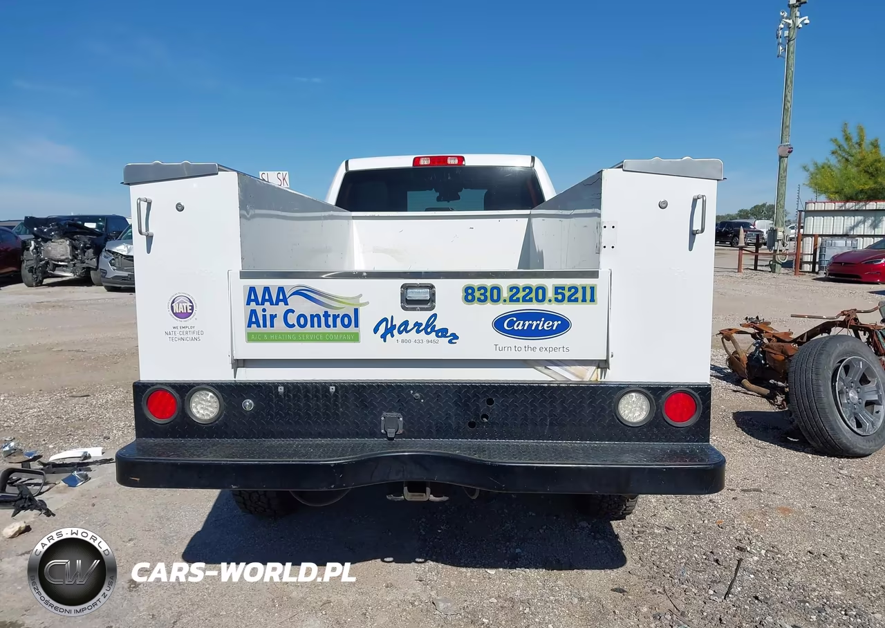 2022 Ram 2500 Tradesman 4X4 8' Box VIN:3C7WR5HJ3NG198010 - 17