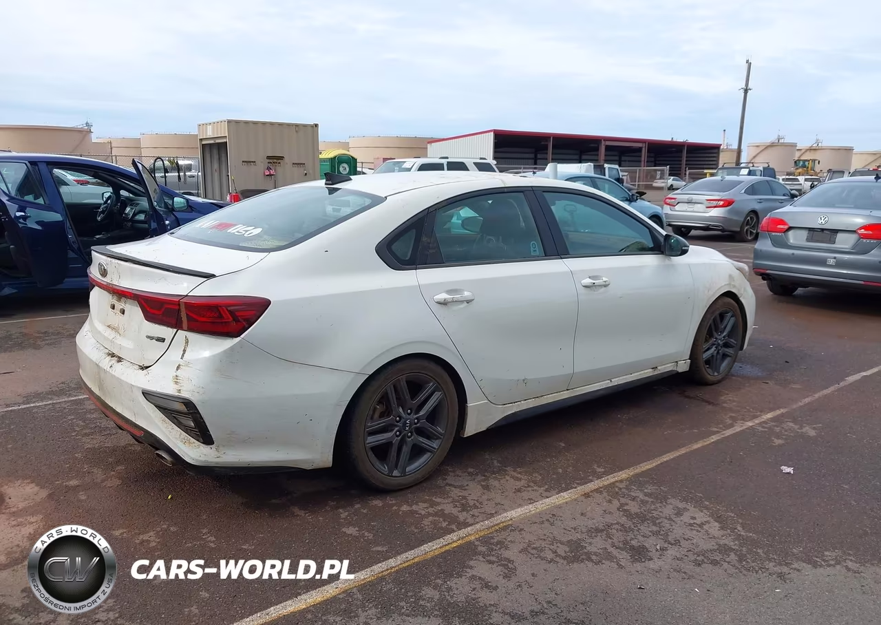 2020 Kia Forte Gt-Line VIN:3KPF34AD5LE233118 - 4