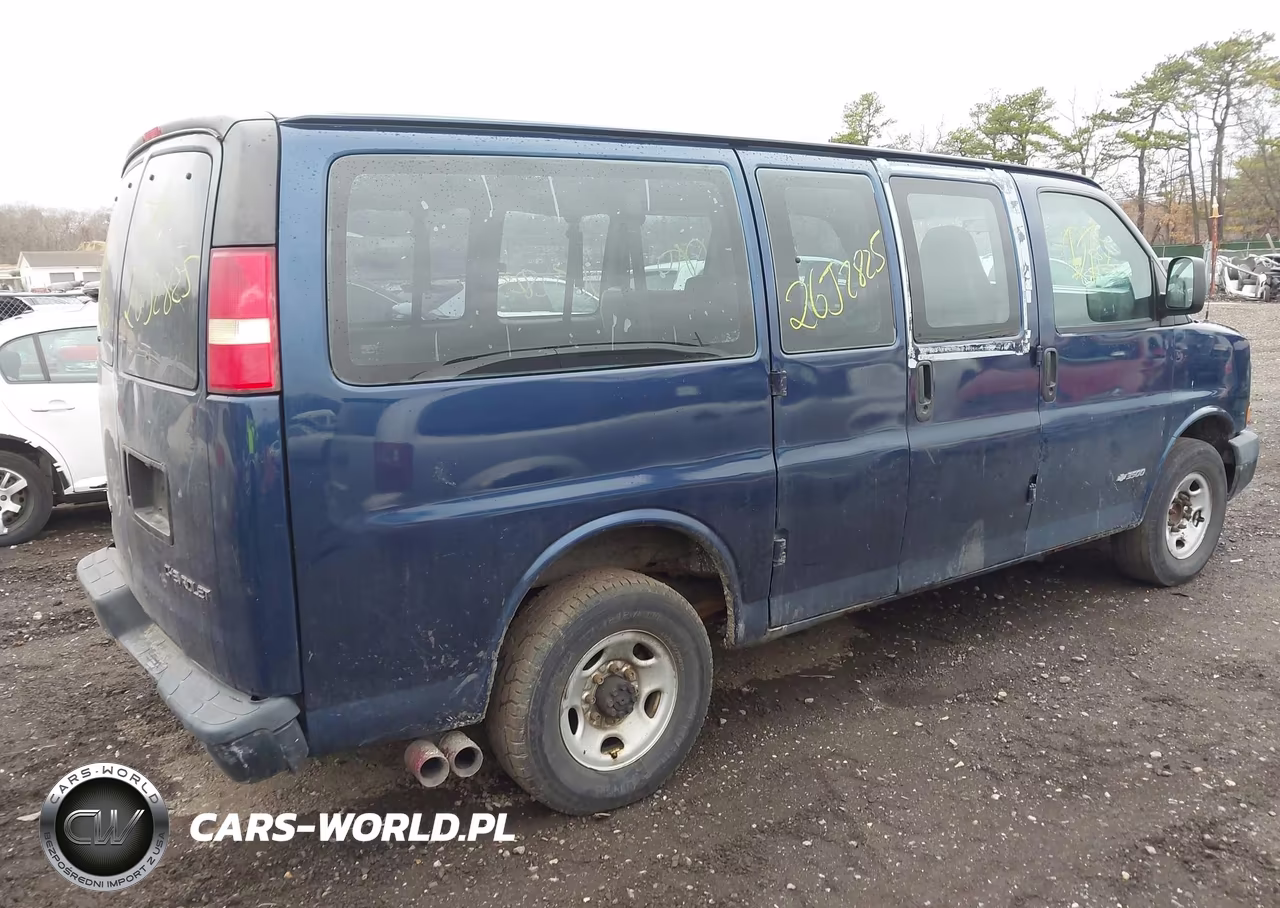 2004 Chevrolet Express VIN:1GAHG35U141156746 - 4