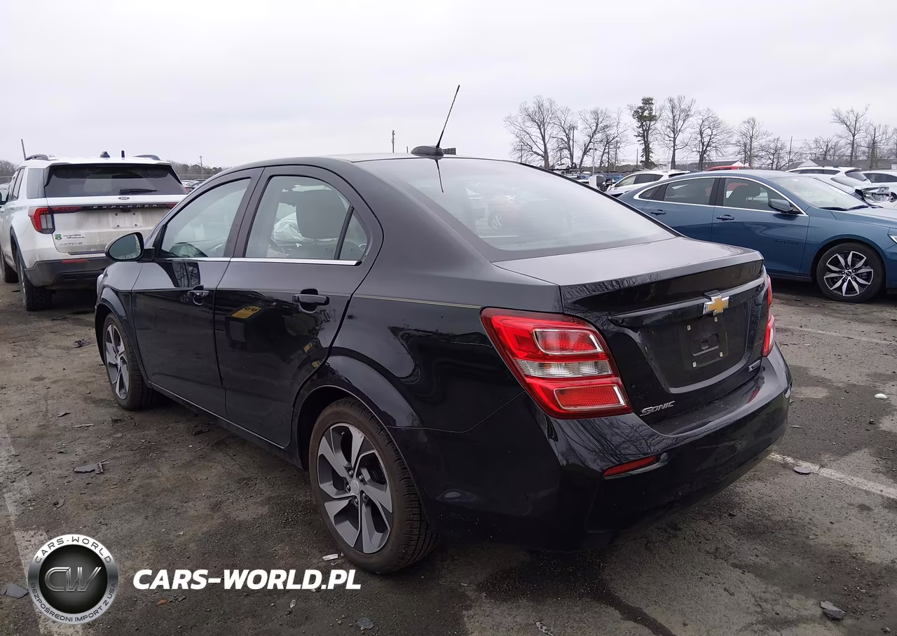 2020 Chevrolet Sonic Fwd Premier VIN:1G1JF5SB8L4118222 - 3