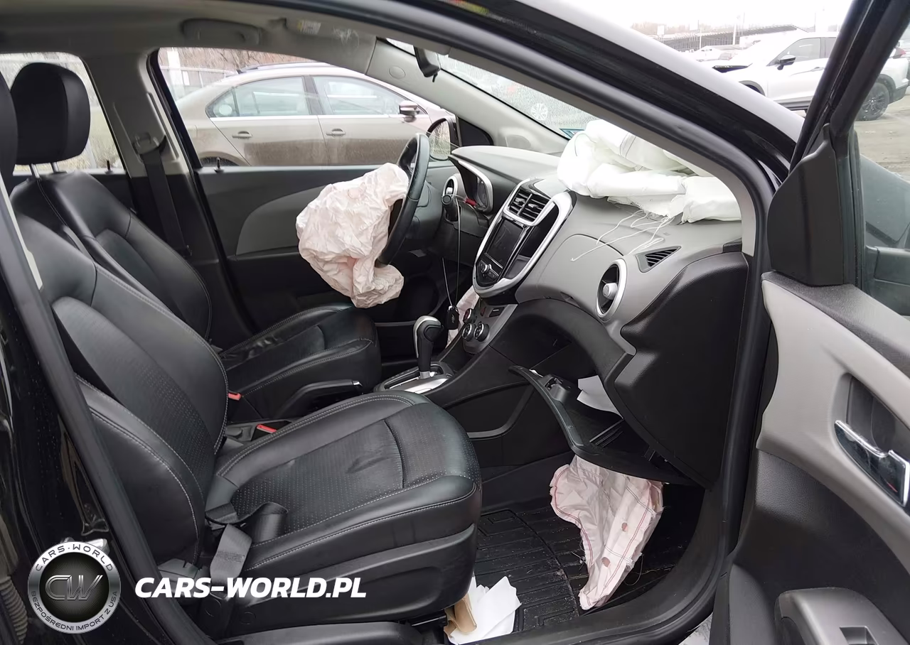 2020 Chevrolet Sonic Fwd Premier VIN:1G1JF5SB8L4118222 - 5