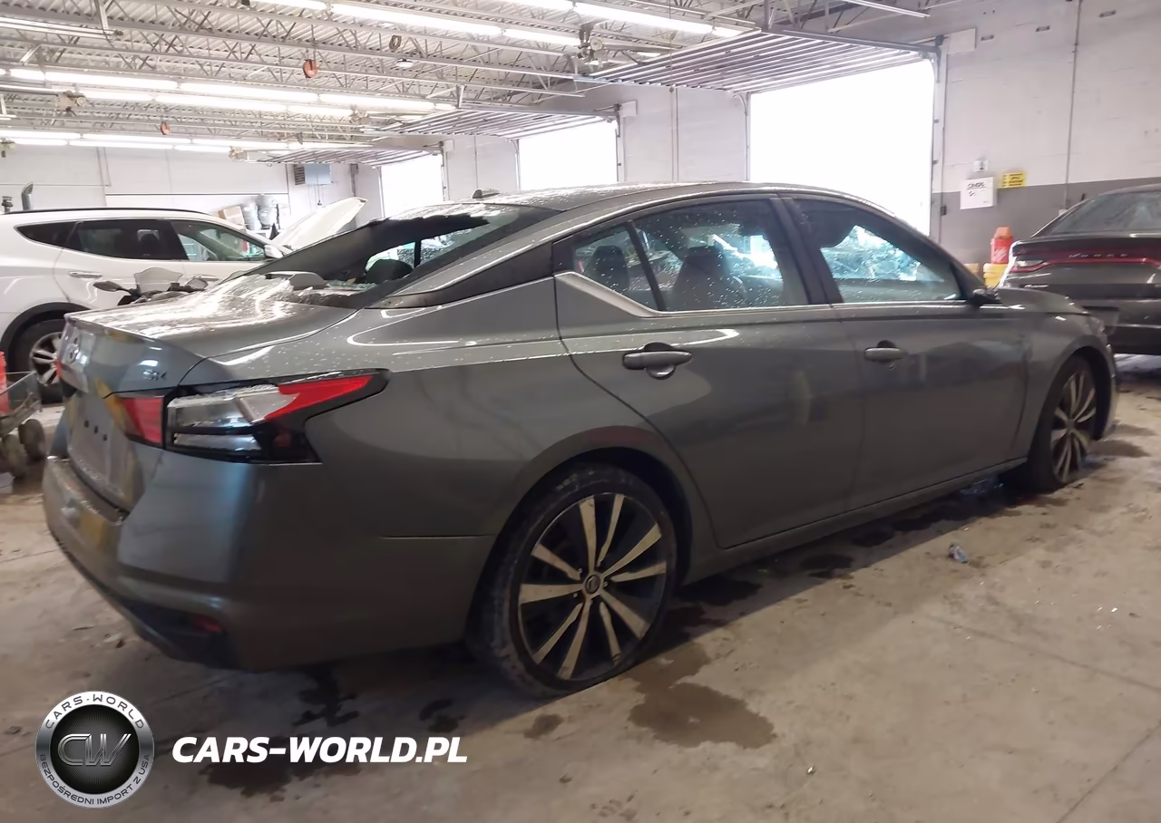 2019 Nissan Altima 2.5 Sr VIN:1N4BL4CV4KC138548 - 4